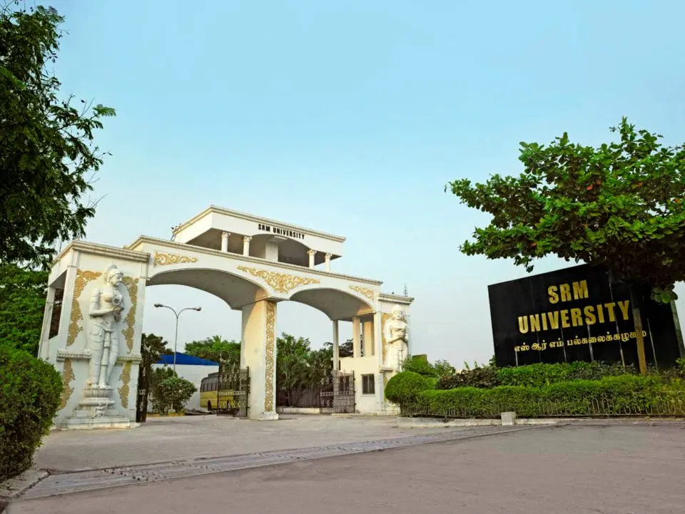 SRM Institute of Science and Technology (SRMIST) campus image